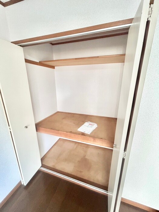 物件内観写真11　(収納)