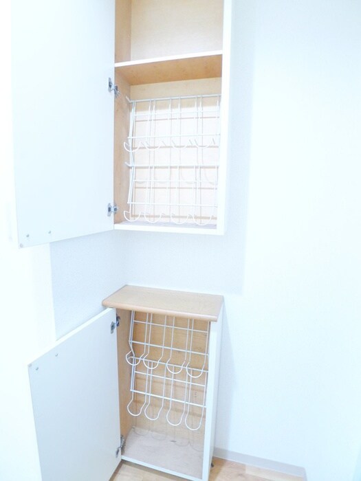 物件内観写真12　(靴箱)