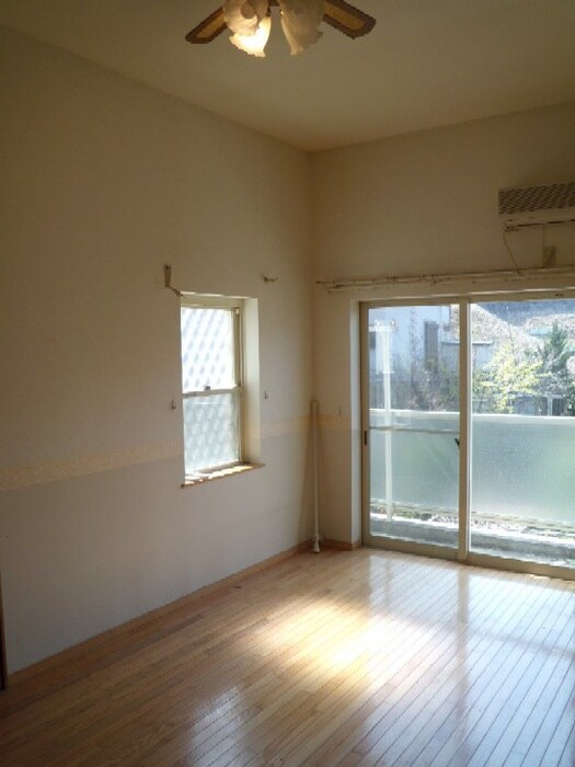 物件内観写真5　(居室)