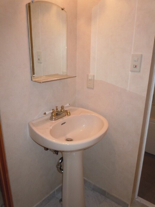 物件内観写真8　(洗面)