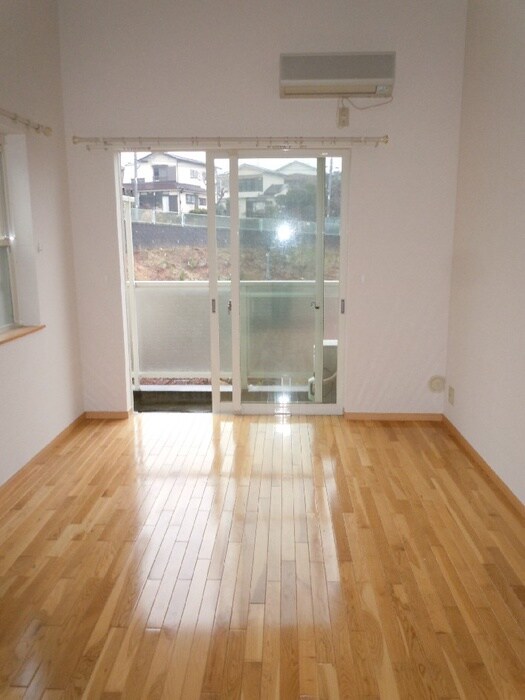 物件内観写真11　(居室)