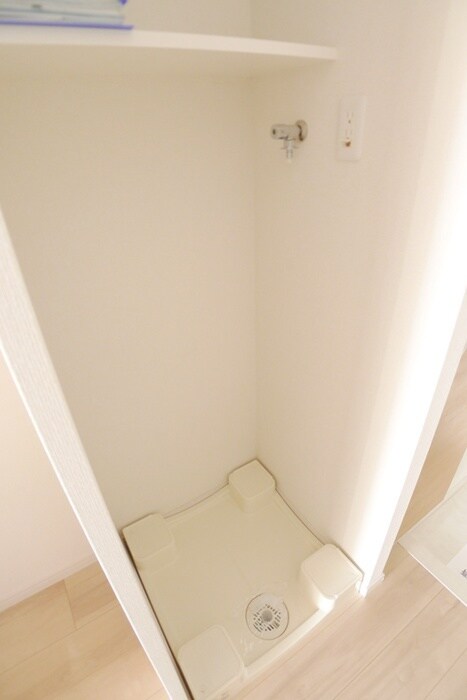 アルファコート西川口９の洗濯機置場