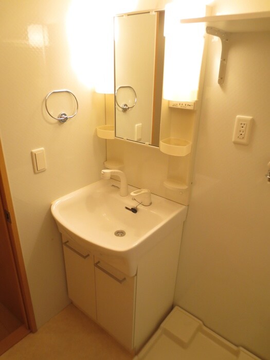 物件内観写真9　(洗面)