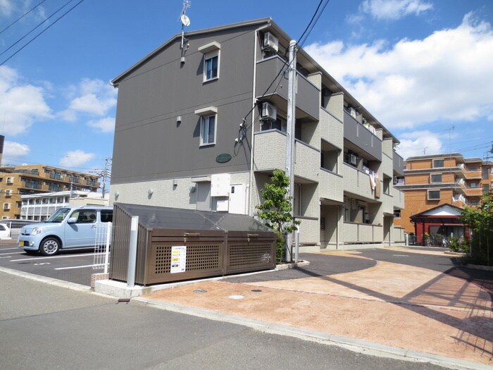 物件外観写真5　(外観写真)