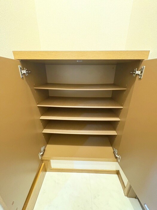 物件内観写真13　(靴箱)