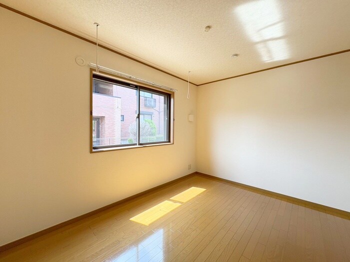 物件内観写真16　(居室)