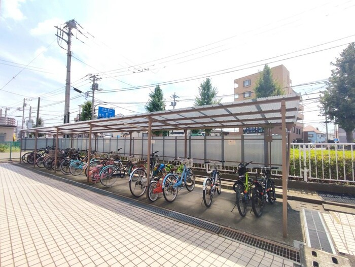 物件外観写真5　(駐輪場)