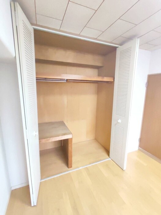物件内観写真15　(収納)