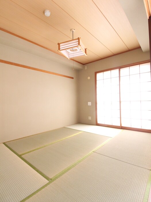 物件内観写真16　(居室)