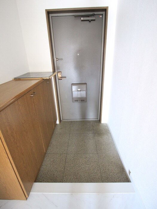 物件内観写真20　(玄関)