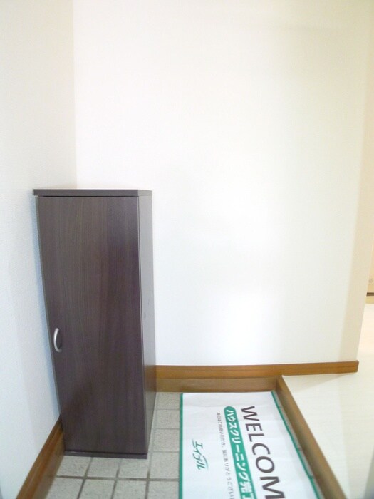 物件内観写真16　(玄関)