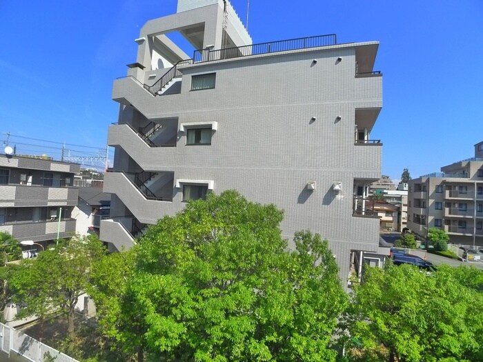 物件内観写真22　(室内からの展望)