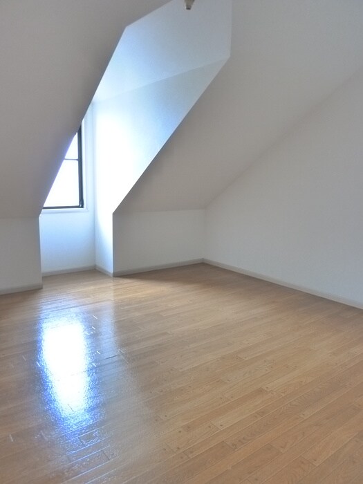 物件内観写真9　(ロフト)