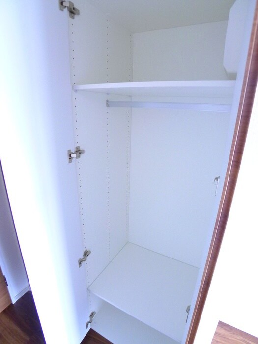 物件内観写真8　(収納)