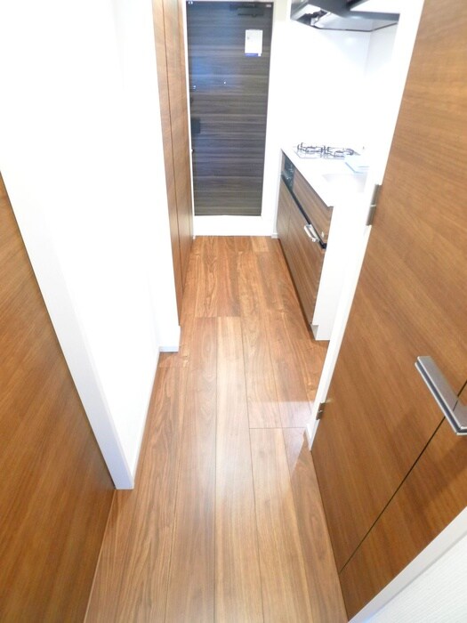 物件内観写真9　(廊下)