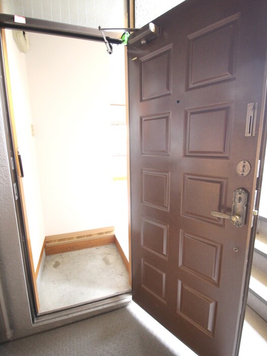 物件内観写真21　(玄関)