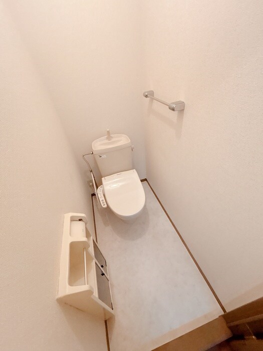 物件内観写真12　(トイレ)