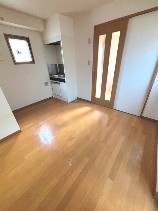 物件内観写真6　(居室)