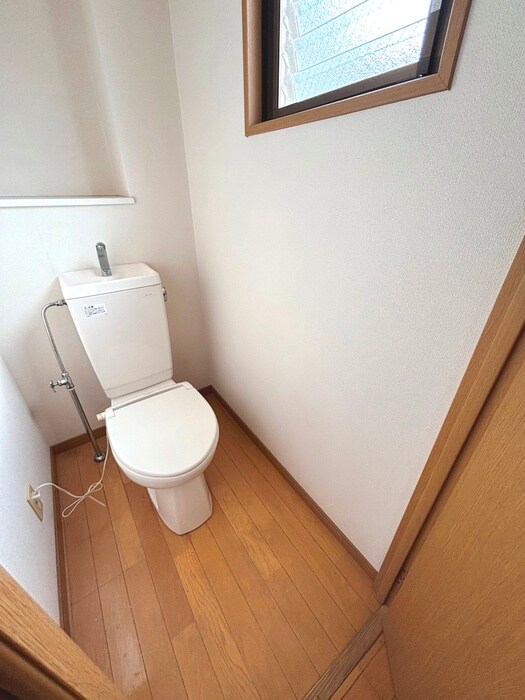 物件内観写真10　(トイレ)