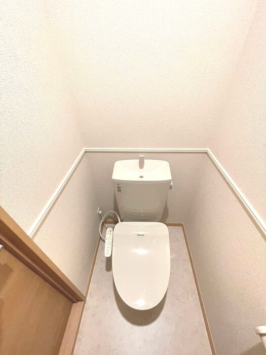 物件内観写真11　(トイレ)