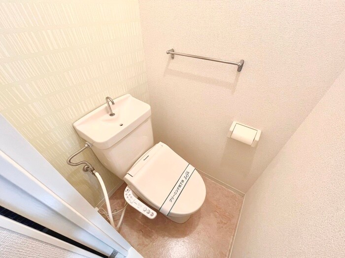 物件内観写真10　(トイレ)