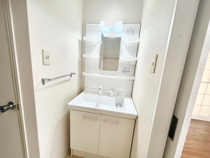 物件内観写真11　(洗面)