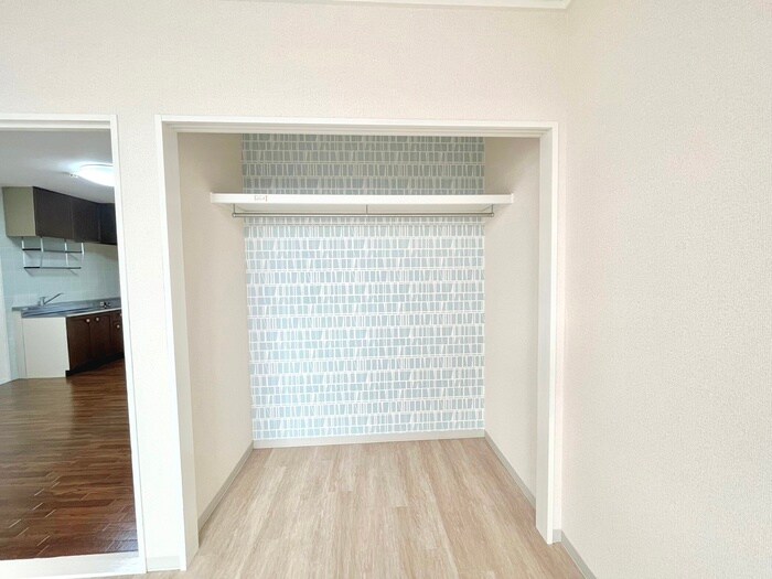 物件内観写真18　(収納)