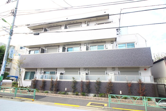 物件外観写真6　(エントランス部分)