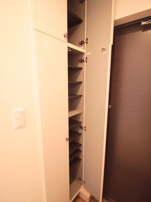 物件内観写真19　(靴箱)