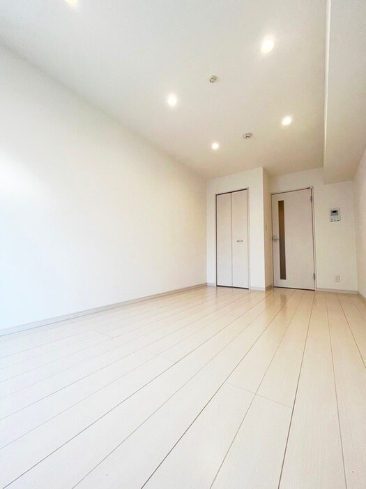 物件内観写真2　(居室)