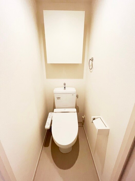 物件内観写真8　(トイレ)