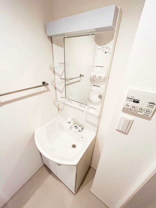 物件内観写真9　(洗面)