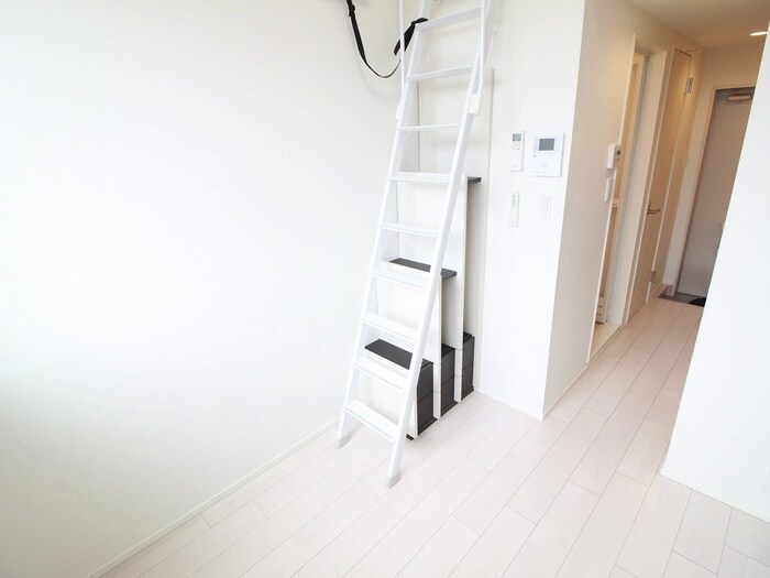 物件内観写真4　(居室)