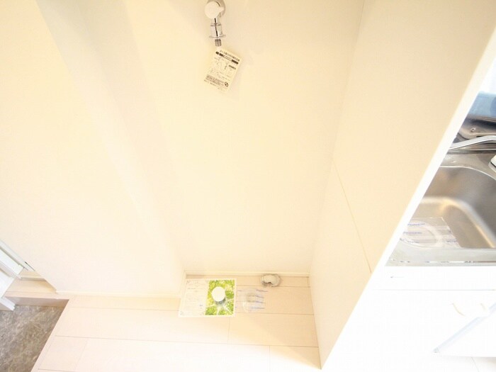 物件内観写真10　(洗濯機置場)