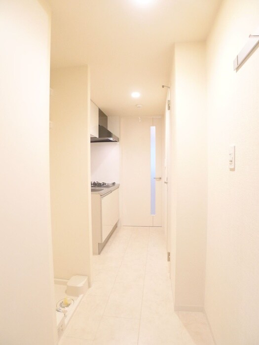 物件内観写真16　(廊下)
