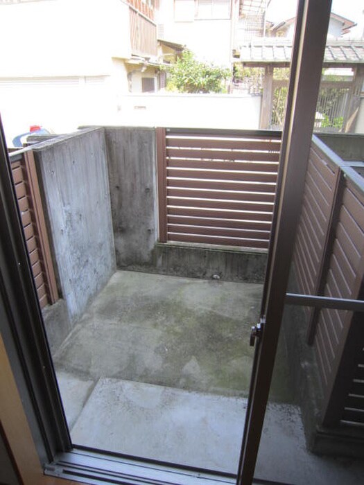 物件内観写真9　(室内からの展望)