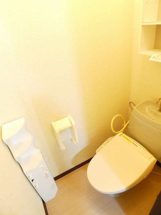 物件内観写真14　(トイレ)