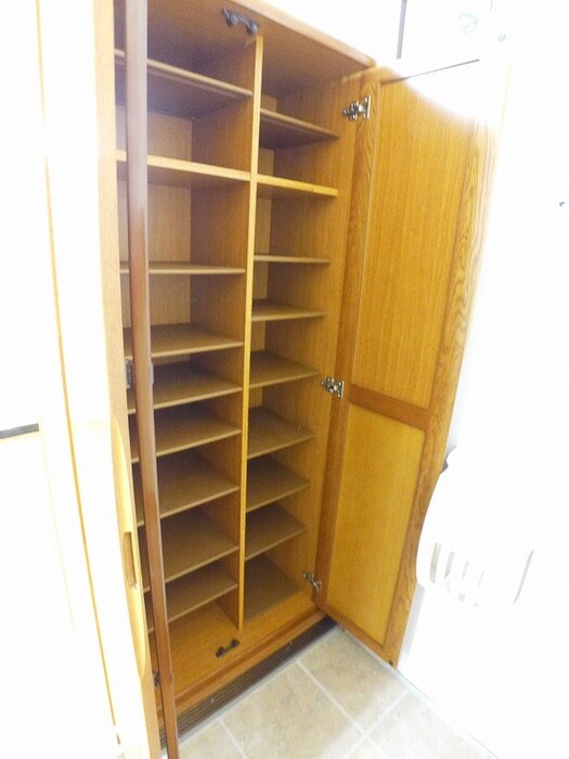 物件内観写真16　(靴箱)