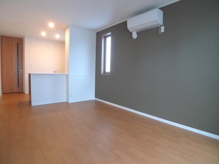 物件内観写真6　(内観写真)