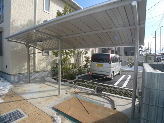 物件外観写真3　(駐輪場)