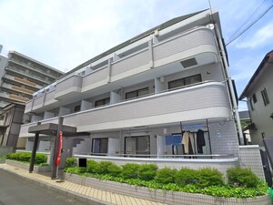 ベルトピア本中山外観写真