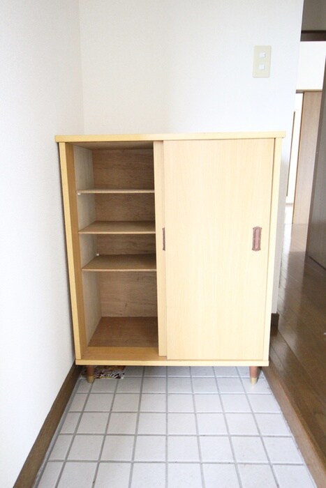 物件内観写真11　(靴箱)