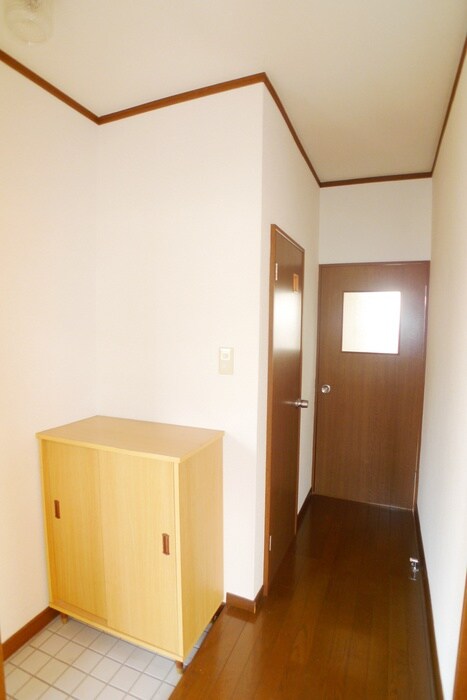 物件内観写真14　(廊下)