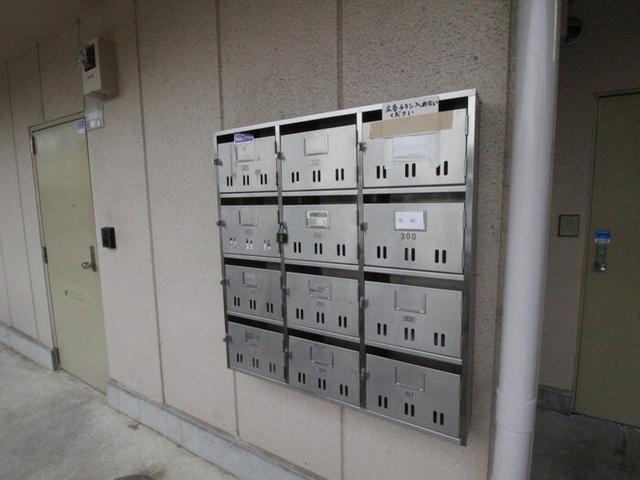 物件外観写真4　(建物設備)