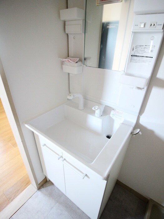 物件内観写真11　(洗面)