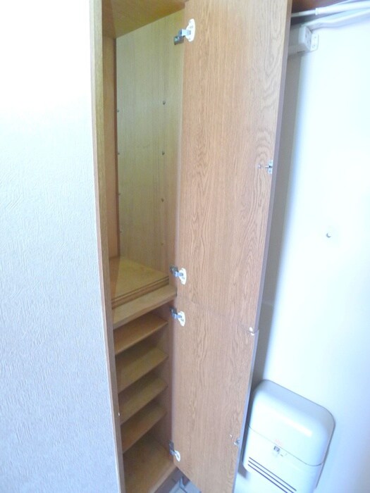 物件内観写真11　(靴箱)