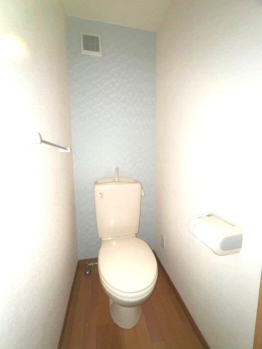 物件内観写真11　(トイレ)