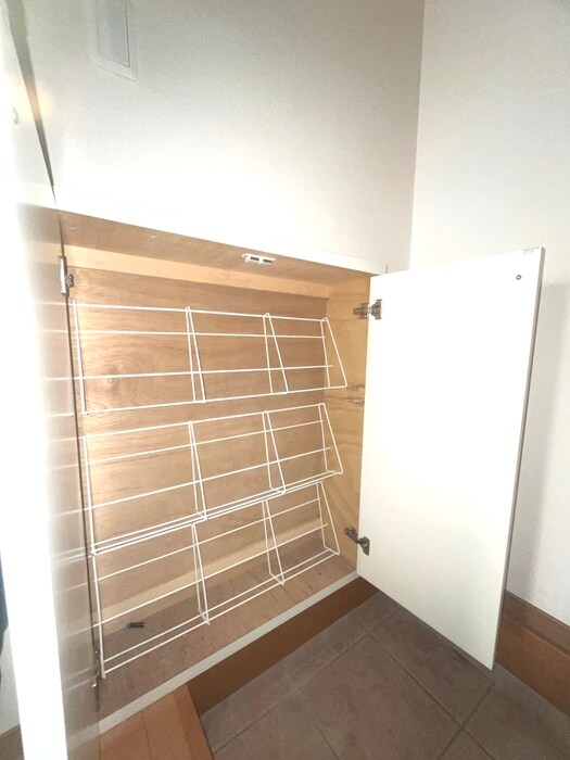 物件内観写真14　(靴箱)