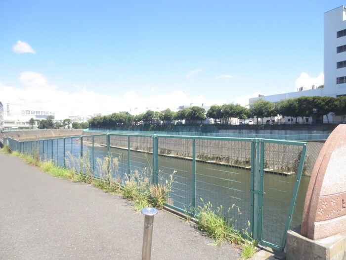 物件外観写真4　(周辺環境)