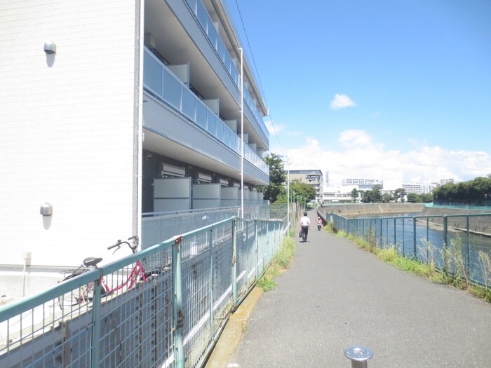 物件外観写真5　(周辺環境)